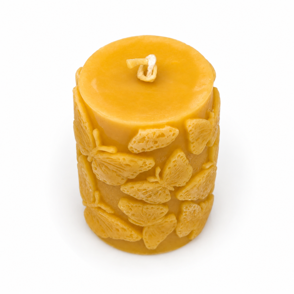 Bienenwachskerze mit Schmetterlingsmotiv